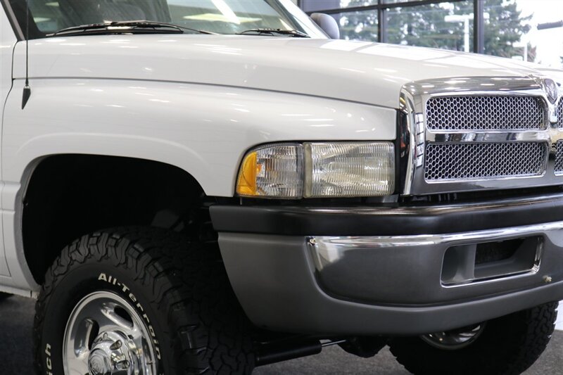 2000 Dodge Ram 2500 SLT 1-OWNER* SHORT BED* 5-SPEED MANUAL* ZERO RUST* 100% STOCK & ORIGINAL* 5.9L CUMMINS* BFG KO2s* NEVER HAD A 5TH WHEEL OR GOOSE NECK* ALL BOOKS & WINDOW STICKER* PERFECT DASH - Photo 13 - Portland, OR 97230
