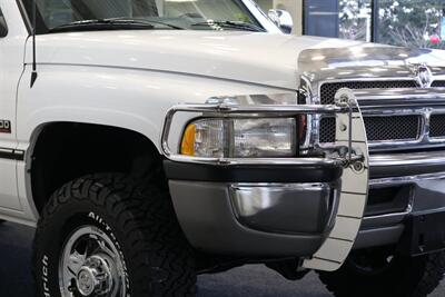 1997 Dodge Ram 2500 Laramie SLT  1-OWNER* 100% RUST & CORROSION FREE* 78K ACTUAL MILES* 5-SPEED MANUAL W/ 12-VALVE 5.9L* SLT LARAMIE* SPRAY IN BED LINER* ALL BOOKS & KEYS* 100% ORIGINAL COLLECTOR QUALITY - Photo 13 - Portland, OR 97230