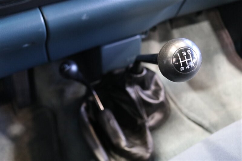 1997 Dodge Ram 2500 Laramie SLT  1-OWNER* 100% RUST & CORROSION FREE* 78K ACTUAL MILES* 5-SPEED MANUAL W/ 12-VALVE 5.9L* SLT LARAMIE* SPRAY IN BED LINER* ALL BOOKS & KEYS* 100% ORIGINAL COLLECTOR QUALITY - Photo 20 - Portland, OR 97230