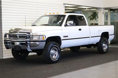 1997 Dodge Ram 2500 Laramie SLT  1-OWNER* 100% RUST & CORROSION FREE* 78K ACTUAL MILES* 5-SPEED MANUAL W/ 12-VALVE 5.9L* SLT LARAMIE* SPRAY IN BED LINER* ALL BOOKS & KEYS* 100% ORIGINAL COLLECTOR QUALITY - Photo 3 - Portland, OR 97230