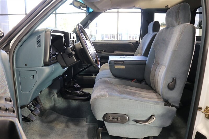 1997 Dodge Ram 2500 Laramie SLT  1-OWNER* 100% RUST & CORROSION FREE* 78K ACTUAL MILES* 5-SPEED MANUAL W/ 12-VALVE 5.9L* SLT LARAMIE* SPRAY IN BED LINER* ALL BOOKS & KEYS* 100% ORIGINAL COLLECTOR QUALITY - Photo 76 - Portland, OR 97230