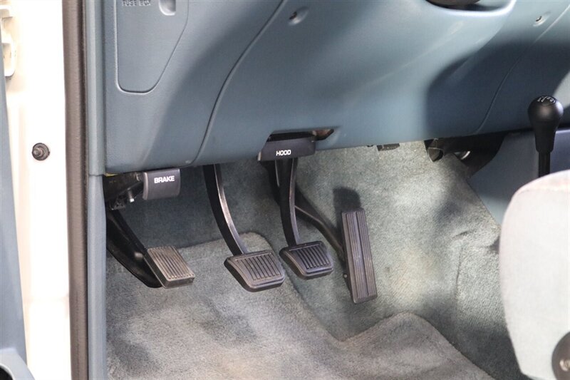 1997 Dodge Ram 2500 Laramie SLT  1-OWNER* 100% RUST & CORROSION FREE* 78K ACTUAL MILES* 5-SPEED MANUAL W/ 12-VALVE 5.9L* SLT LARAMIE* SPRAY IN BED LINER* ALL BOOKS & KEYS* 100% ORIGINAL COLLECTOR QUALITY - Photo 91 - Portland, OR 97230