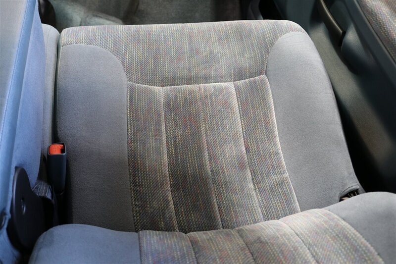 1997 Dodge Ram 2500 Laramie SLT  1-OWNER* 100% RUST & CORROSION FREE* 78K ACTUAL MILES* 5-SPEED MANUAL W/ 12-VALVE 5.9L* SLT LARAMIE* SPRAY IN BED LINER* ALL BOOKS & KEYS* 100% ORIGINAL COLLECTOR QUALITY - Photo 79 - Portland, OR 97230