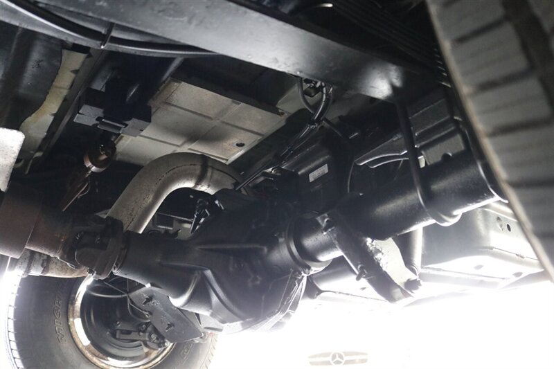 2001 Ford Excursion Limited  2-OWNER* 100% RUST FREE* FULLY LOADED LIMITED 7.3L* 4X4* FRESH FULL SERVICE W/ NEW BRAKES-ROTORS-CALIPERS* COOLANT FLUSH* AC CHARGE* NEW TIRES* ALL BOOKS & KEYS* 100% RUST & CORROSION FREE - Photo 36 - Portland, OR 97230