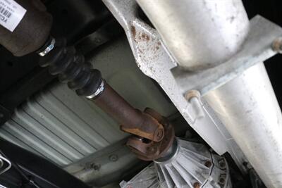 2001 Ford Excursion Limited  2-OWNER* 100% RUST FREE* FULLY LOADED LIMITED 7.3L* 4X4* FRESH FULL SERVICE W/ NEW BRAKES-ROTORS-CALIPERS* COOLANT FLUSH* AC CHARGE* NEW TIRES* ALL BOOKS & KEYS* 100% RUST & CORROSION FREE - Photo 30 - Portland, OR 97230