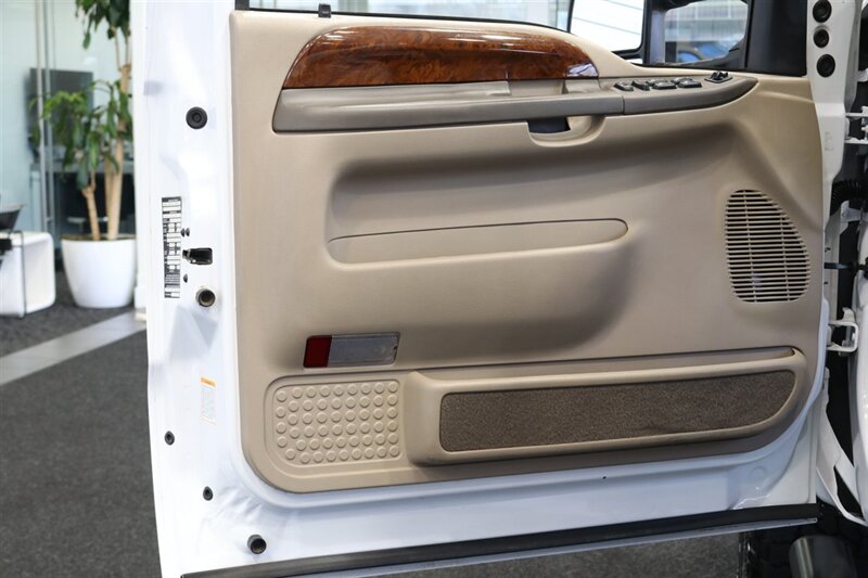 2003 Ford F-350 Lariat  NEW FACTORY FORD TRANSMISSION 1K MLS AGO* 100% RUST FREE* ALL SERVICE RECORDS SINCE NEW* SHORT BED* NEVER HAD 5TH WHEEL OR GOOSENECK* NEW BILSTEIN 5100 SERIES SHOCKS - Photo 66 - Portland, OR 97230