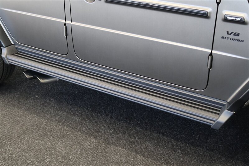 2025 Mercedes-Benz AMG G 63  1-OWNER* FULL PPF ON FRONT NOSE* MONZA GREY MAGNO-CARBON FIBER INTERIOR TRIM-22 " AMG WHEELS-EXCLUSIVE INTERIOR PLUS-AMG NIGHT PACKAGE MAGNOAMG PERFORMANCE STEERING WHEEL-BLACK MAGNO ROOF* - Photo 37 - Portland, OR 97230