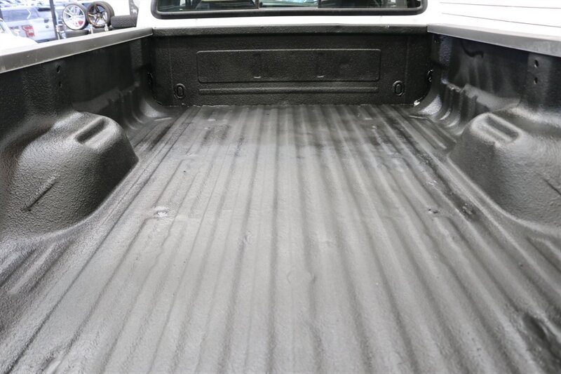 2000 Ford F-350 XLT - Photo 23 - Portland, OR 97230