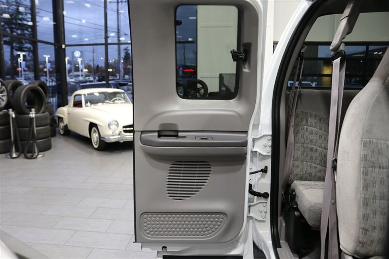 2000 Ford F-350 XLT - Photo 65 - Portland, OR 97230