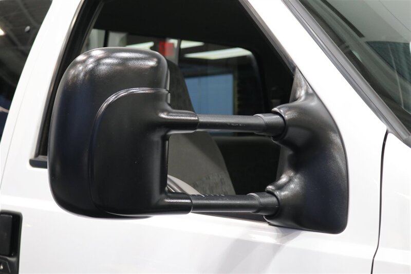 2000 Ford F-350 XLT - Photo 43 - Portland, OR 97230