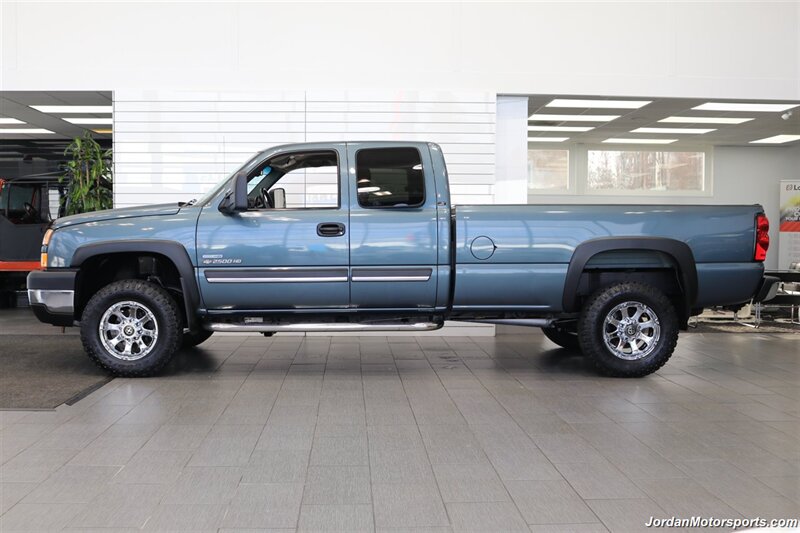 2006 Chevrolet Silverado 2500 LT3  1-OWNER* LBZ* LONG BED* LINEX BED LINER* ALL STOCK* NEVER HAD 5TH WHEEL OR GOOS NECK* 0-ACCIDENTS* 0-RUST* ALLISON 6-SPEED* ALL BOOKS AND MANUALS - Photo 3 - Portland, OR 97230