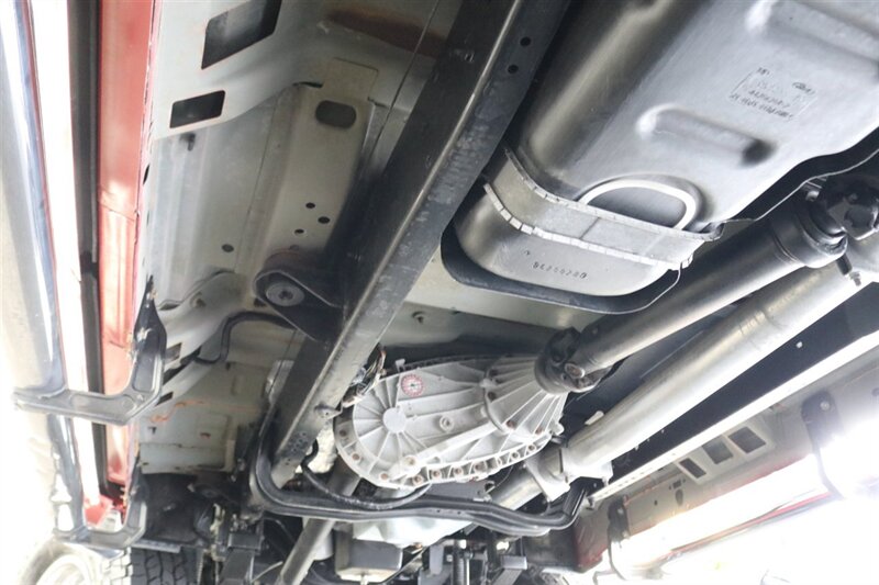 2002 Ford F-350 Lariat  SHORT BED* LINEX BED LINER* 6 "BILSTEIN LIFT* NEW 37 " A/T 10-PLYS W/17 " WELD WHEELS* ALL NEW FLUIDS* 2007 GRILL-LIGHTS-BUMPERS* LARIAT 6-PASSENGER* ALL BOOKS & MANUALS* - Photo 23 - Portland, OR 97230