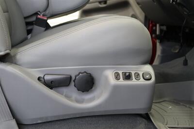 2002 Ford F-350 Lariat  SHORT BED* LINEX BED LINER* 6 "BILSTEIN LIFT* NEW 37 " A/T 10-PLYS W/17 " WELD WHEELS* ALL NEW FLUIDS* 2007 GRILL-LIGHTS-BUMPERS* LARIAT 6-PASSENGER* ALL BOOKS & MANUALS* - Photo 67 - Portland, OR 97230