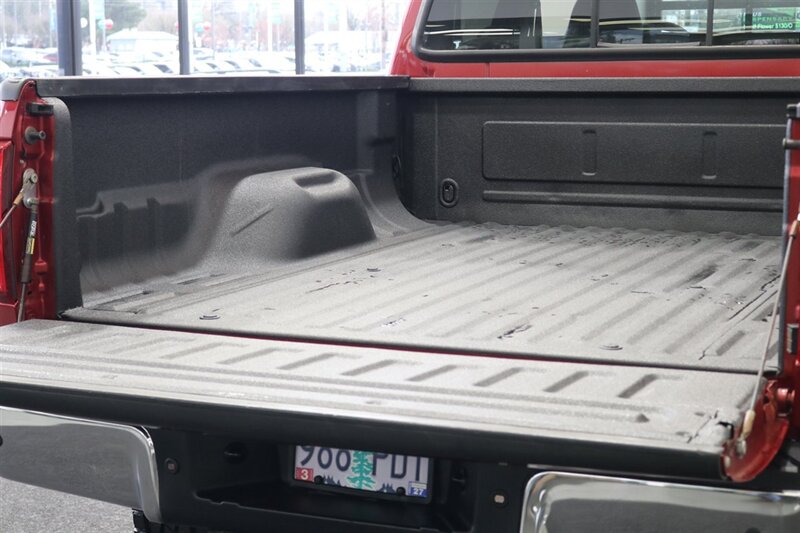 2002 Ford F-350 Lariat  SHORT BED* LINEX BED LINER* 6 "BILSTEIN LIFT* NEW 37 " A/T 10-PLYS W/17 " WELD WHEELS* ALL NEW FLUIDS* 2007 GRILL-LIGHTS-BUMPERS* LARIAT 6-PASSENGER* ALL BOOKS & MANUALS* - Photo 40 - Portland, OR 97230