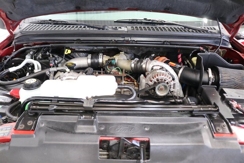 2002 Ford F-350 Lariat  SHORT BED* LINEX BED LINER* 6 "BILSTEIN LIFT* NEW 37 " A/T 10-PLYS W/17 " WELD WHEELS* ALL NEW FLUIDS* 2007 GRILL-LIGHTS-BUMPERS* LARIAT 6-PASSENGER* ALL BOOKS & MANUALS* - Photo 14 - Portland, OR 97230