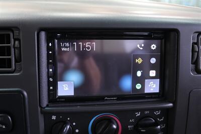 2002 Ford F-350 Lariat  SHORT BED* LINEX BED LINER* 6 "BILSTEIN LIFT* NEW 37 " A/T 10-PLYS W/17 " WELD WHEELS* ALL NEW FLUIDS* 2007 GRILL-LIGHTS-BUMPERS* LARIAT 6-PASSENGER* ALL BOOKS & MANUALS* - Photo 92 - Portland, OR 97230