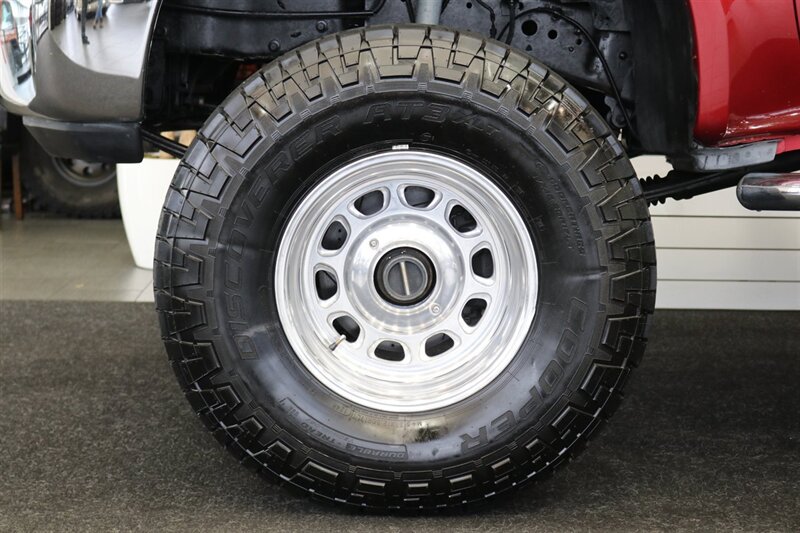 2002 Ford F-350 Lariat  SHORT BED* LINEX BED LINER* 6 "BILSTEIN LIFT* NEW 37 " A/T 10-PLYS W/17 " WELD WHEELS* ALL NEW FLUIDS* 2007 GRILL-LIGHTS-BUMPERS* LARIAT 6-PASSENGER* ALL BOOKS & MANUALS* - Photo 21 - Portland, OR 97230