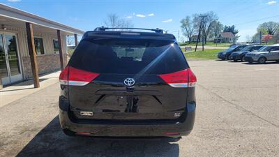 2014 Toyota Sienna XLE 7-Passenger   - Photo 7 - Wintersville, OH 43953
