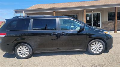 2014 Toyota Sienna XLE 7-Passenger   - Photo 1 - Wintersville, OH 43953