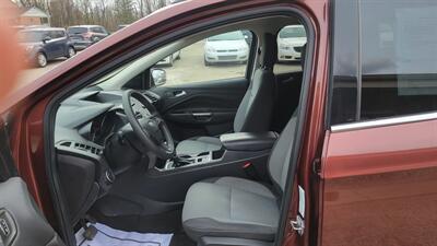 2018 Ford Escape SE   - Photo 5 - Wintersville, OH 43953