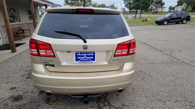 2010 Dodge Journey SXT   - Photo 4 - Wintersville, OH 43953