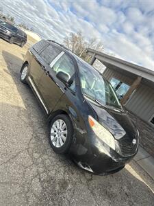2011 Toyota Sienna LE 7-Passenger - Photo 3 - Wintersville, OH 43953