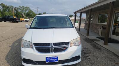 2014 Dodge Grand Caravan SXT   - Photo 2 - Wintersville, OH 43953