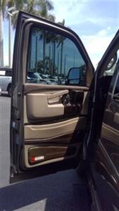 2021 GMC Savana 2500   - Photo 6 - Pompano Beach, FL 33064