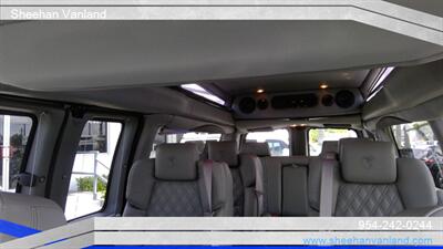 2024 GMC Savana 2500  9 PASSENGER EXPLORER LMT SE - Photo 12 - Pompano Beach, FL 33064