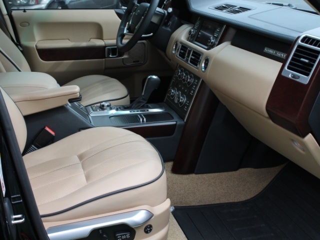 2010 Land Rover Range Rover Supercharged   - Photo 15 - Springfield, MO 65802