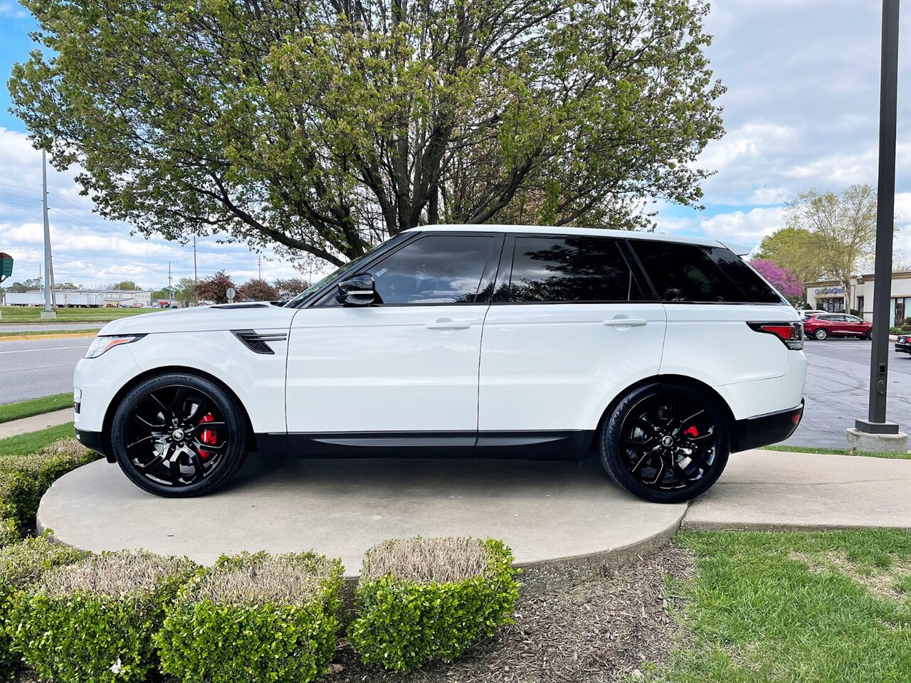 2017 Land Rover Range Rover Sport Supercharged Dynamic   - Photo 32 - Springfield, MO 65802