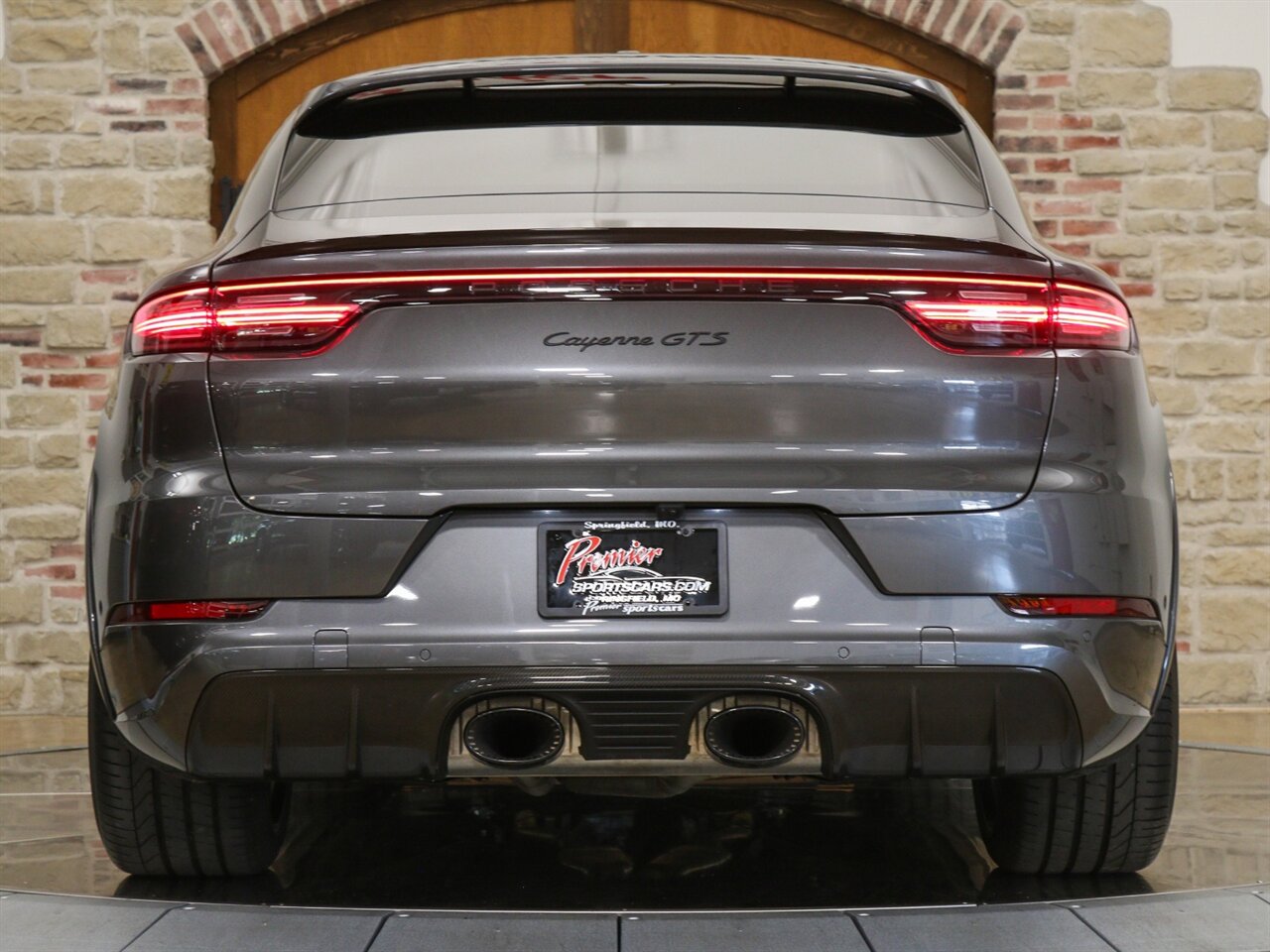 2023 Porsche Cayenne GTS Coupe  Lightweight Sport Package in Carbon Fiber - Photo 10 - Springfield, MO 65802