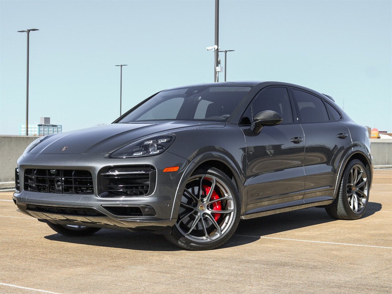 2023 Porsche Cayenne GTS Coupe  Lightweight Sport Package in Carbon Fiber - Photo 42 - Springfield, MO 65802