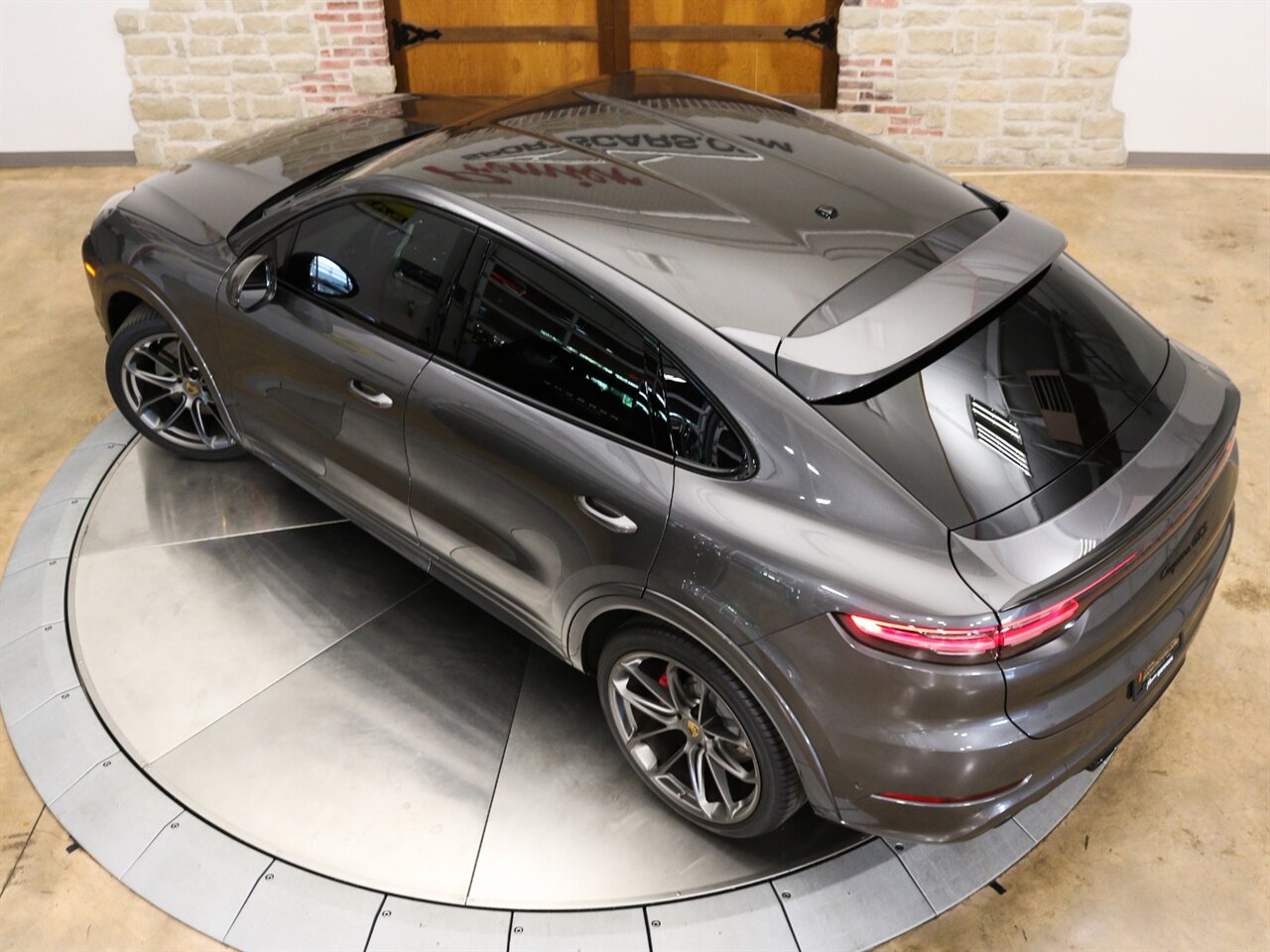 2023 Porsche Cayenne GTS Coupe  Lightweight Sport Package in Carbon Fiber - Photo 14 - Springfield, MO 65802