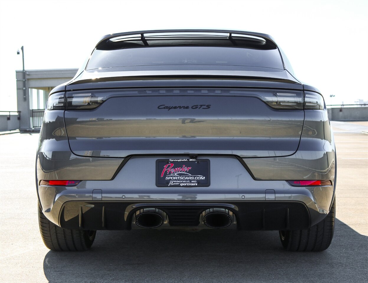 2023 Porsche Cayenne GTS Coupe  Lightweight Sport Package in Carbon Fiber - Photo 37 - Springfield, MO 65802