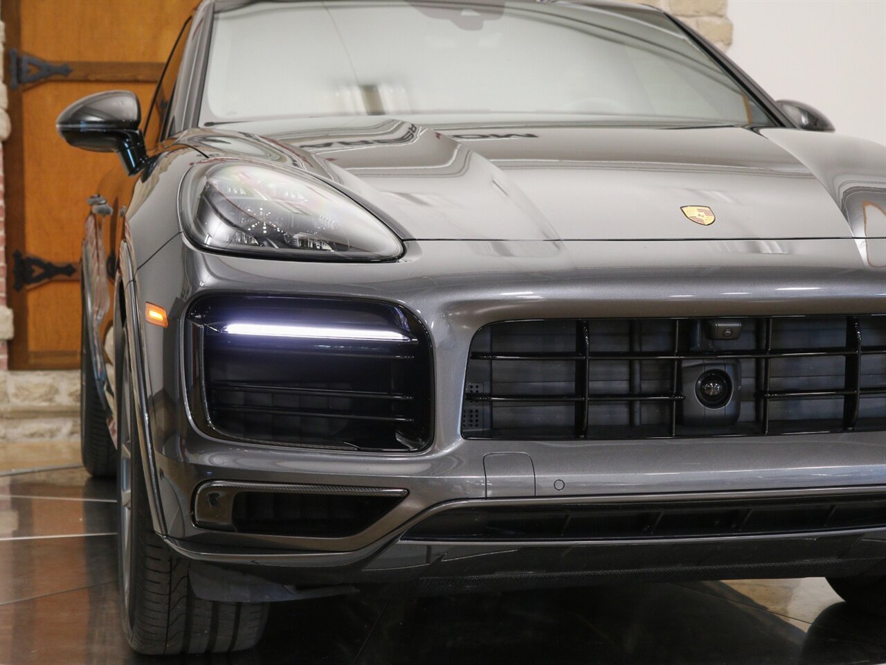 2023 Porsche Cayenne GTS Coupe  Lightweight Sport Package in Carbon Fiber - Photo 6 - Springfield, MO 65802