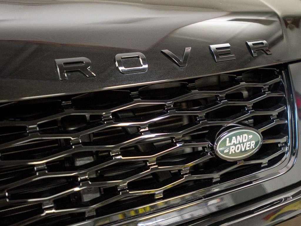 2016 Land Rover Range Rover Sport SVR   - Photo 32 - Springfield, MO 65802