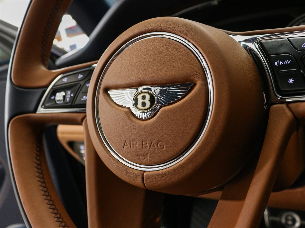 2019 Bentley Bentayga V8   - Photo 21 - Springfield, MO 65802