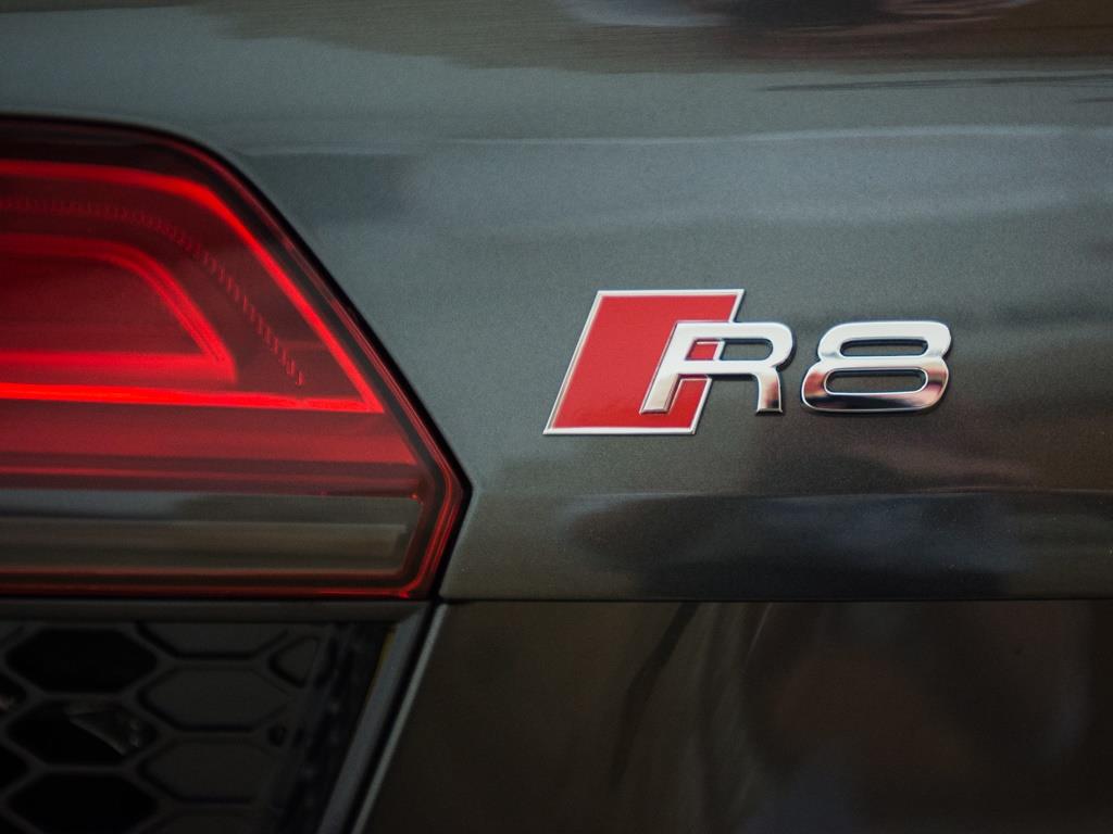 2017 Audi R8 5.2 quattro   - Photo 14 - Springfield, MO 65802