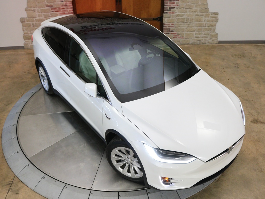 2017 Tesla Model X 90D   - Photo 13 - Springfield, MO 65802
