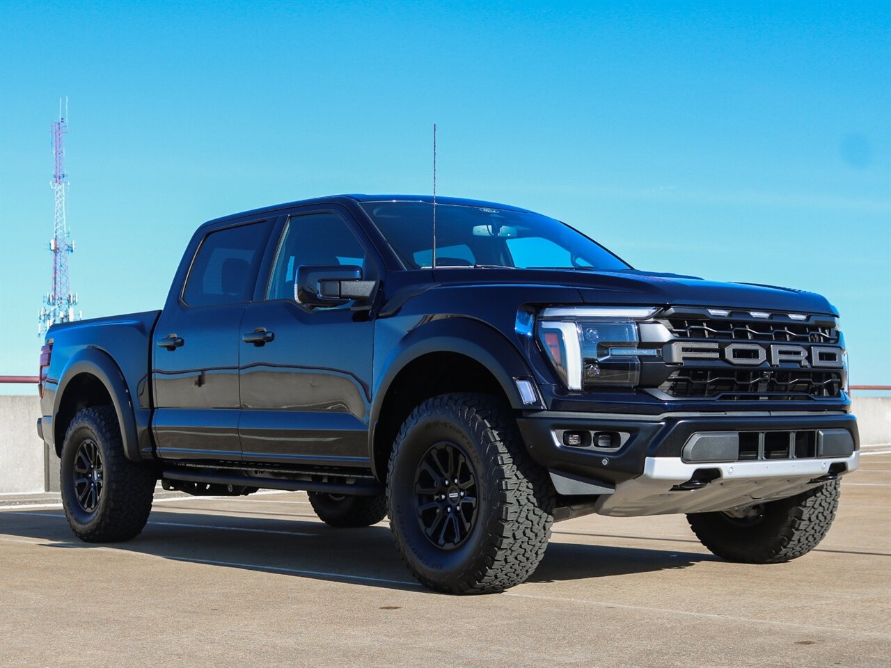 2024 Ford F-150 Raptor   - Photo 5 - Springfield, MO 65802