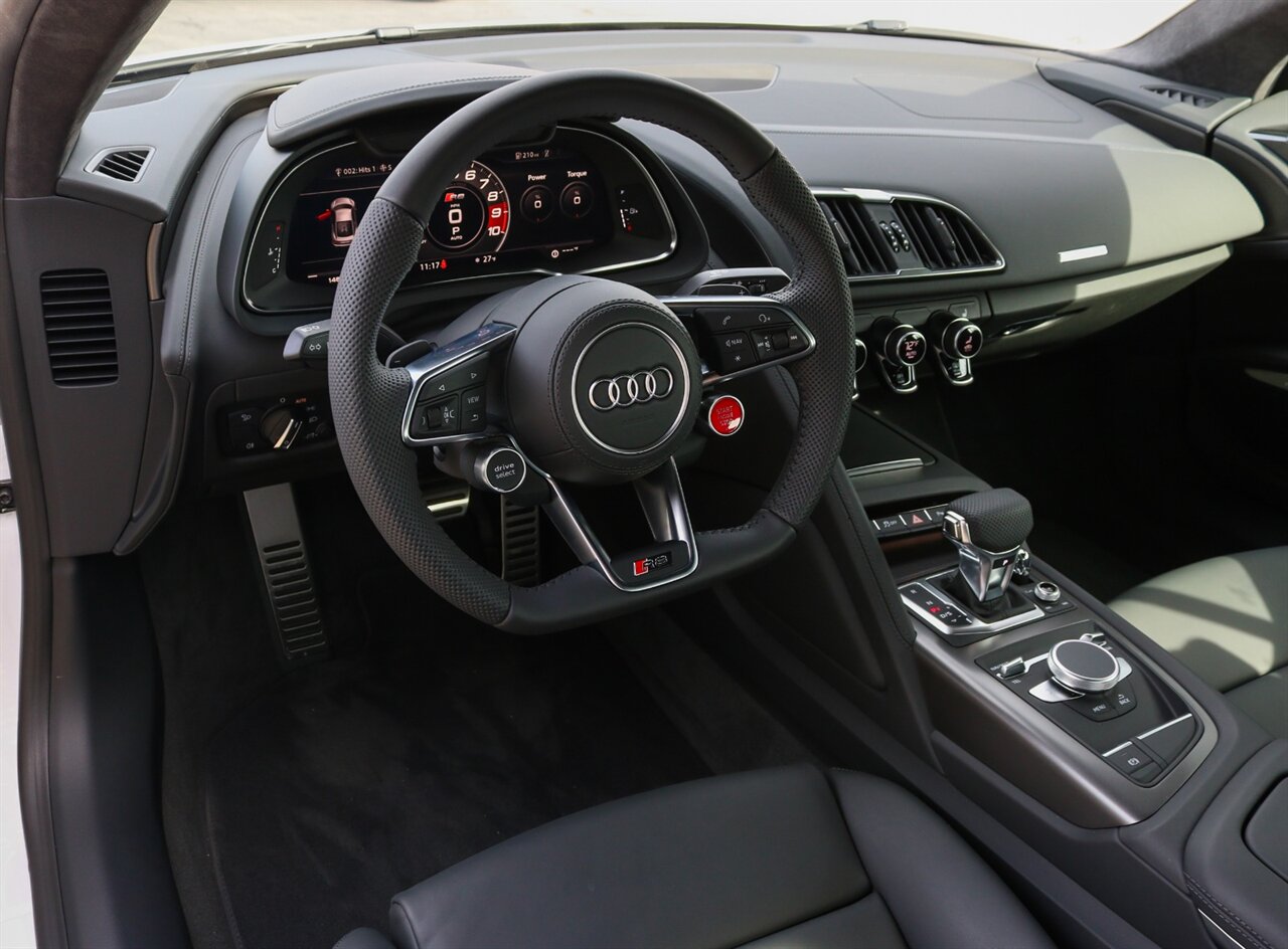 2020 Audi R8 5.2 quattro V10   - Photo 32 - Springfield, MO 65802