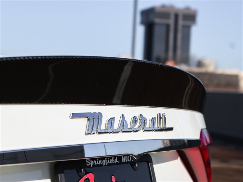 2015 Maserati GranTurismo Sport photo