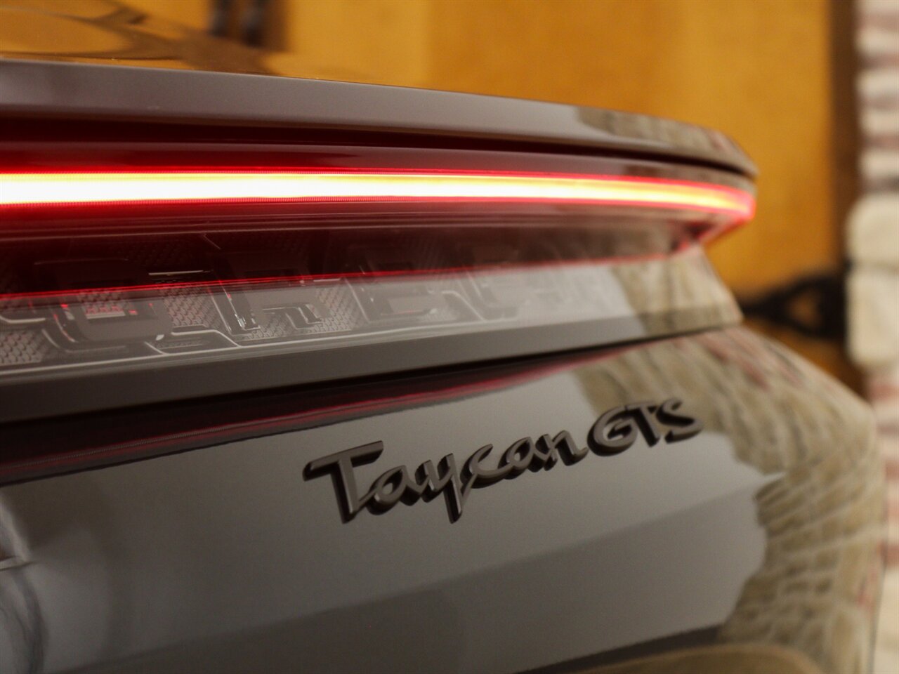 2023 Porsche Taycan GTS   - Photo 13 - Springfield, MO 65802