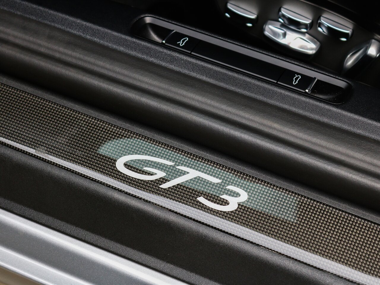 2018 Porsche 911 GT3   - Photo 51 - Springfield, MO 65802