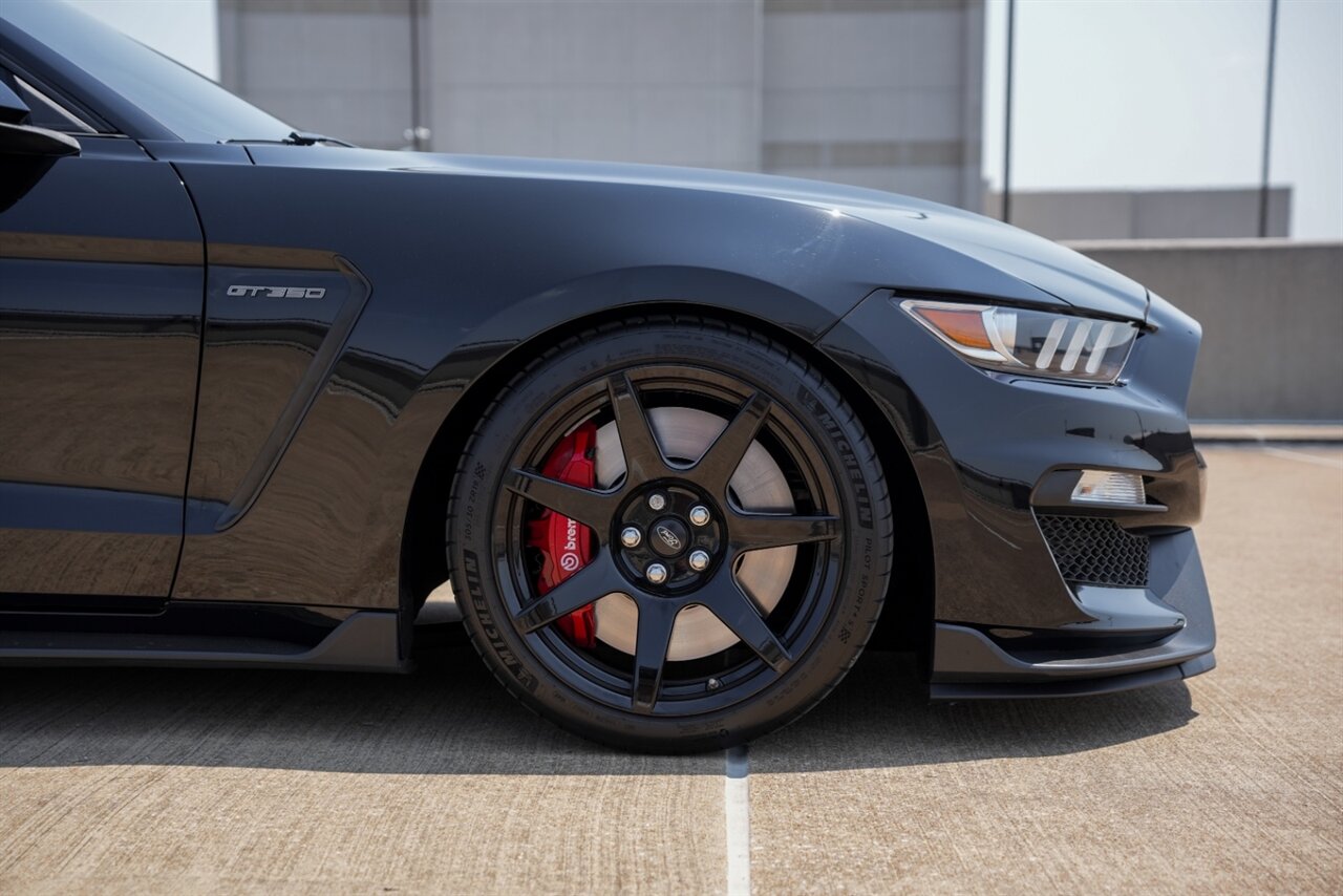 2019 Ford Mustang Shelby GT350R   - Photo 62 - Springfield, MO 65802