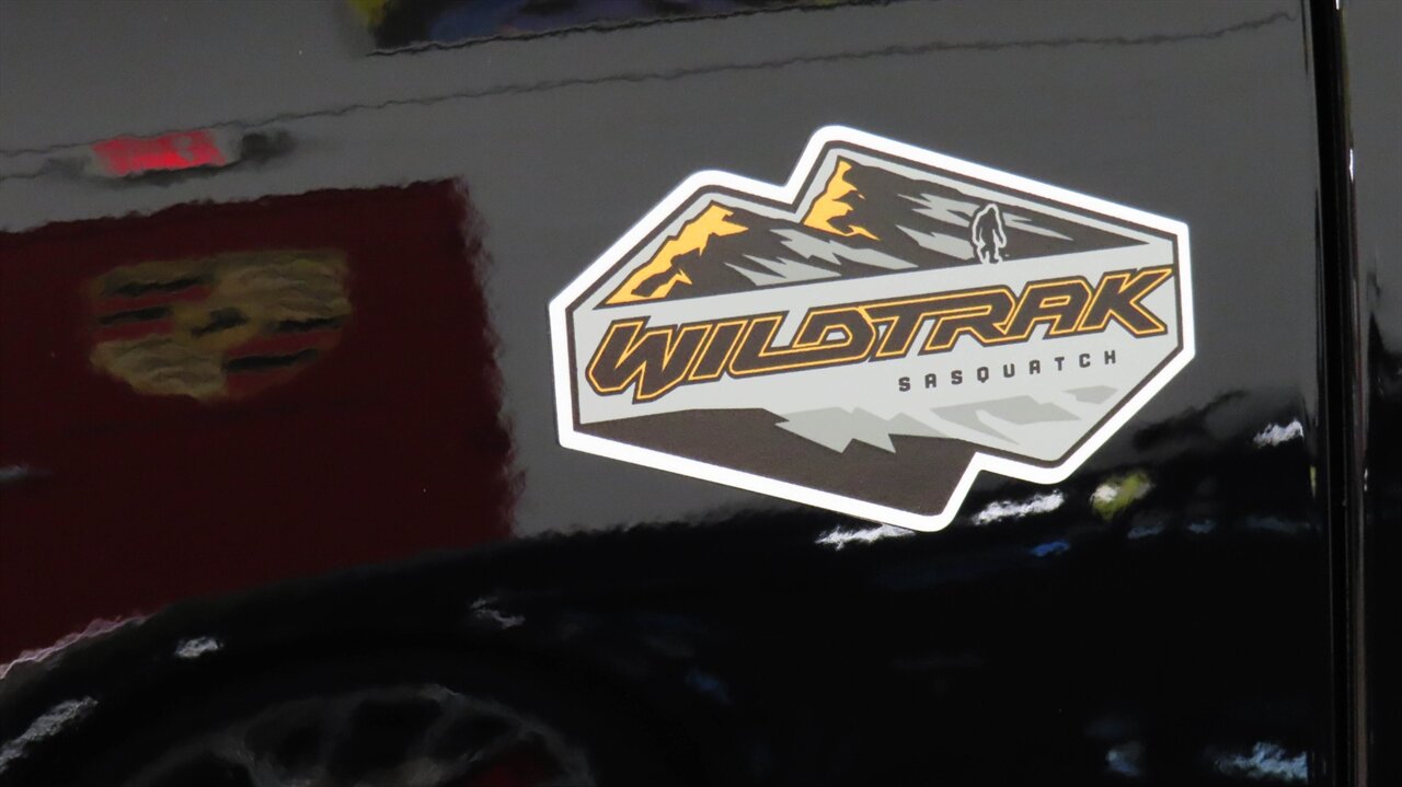 2023 Ford Bronco Wildtrak Advanced   - Photo 12 - Springfield, MO 65802