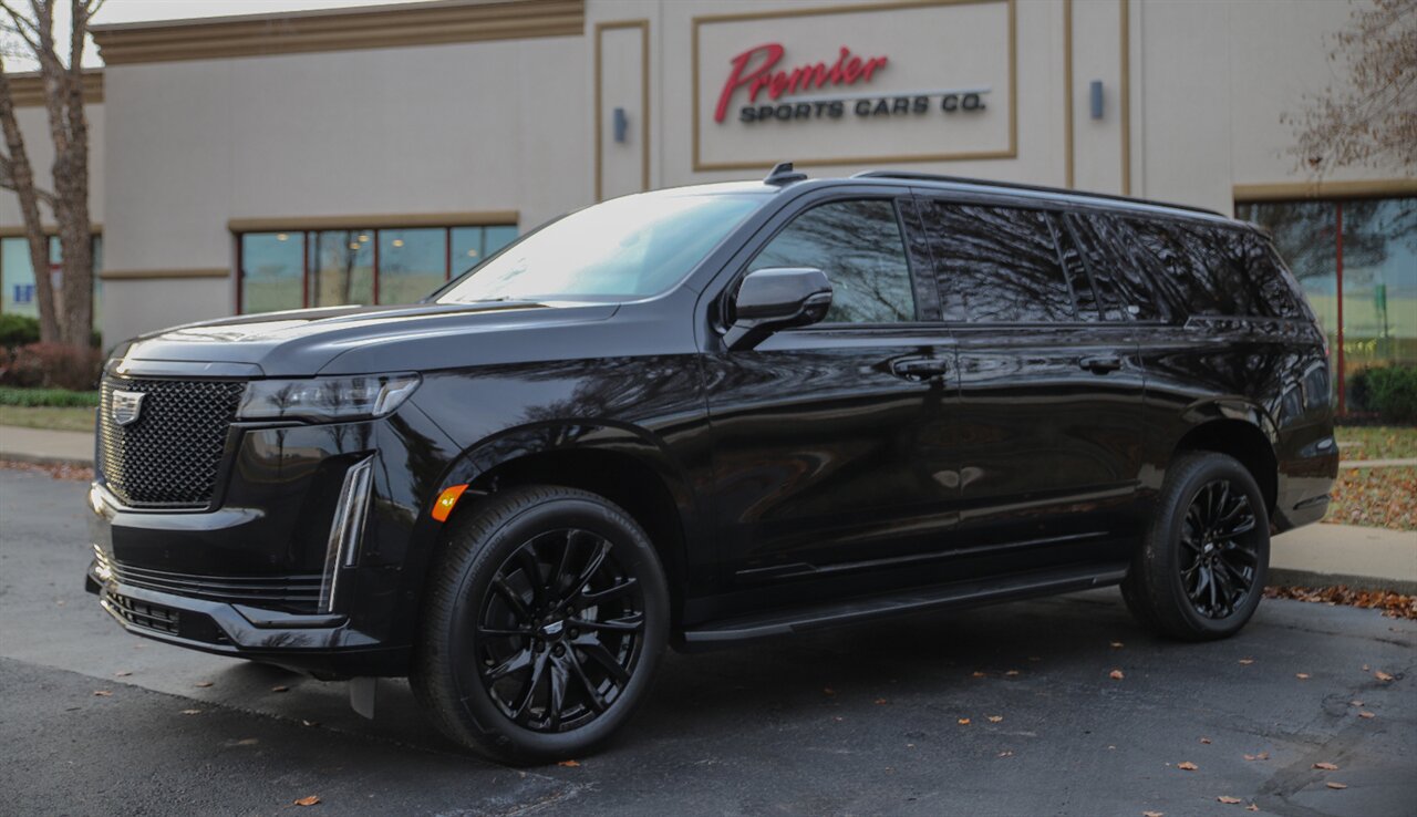 2021 Cadillac Escalade ESV Sport   - Photo 1 - Springfield, MO 65802