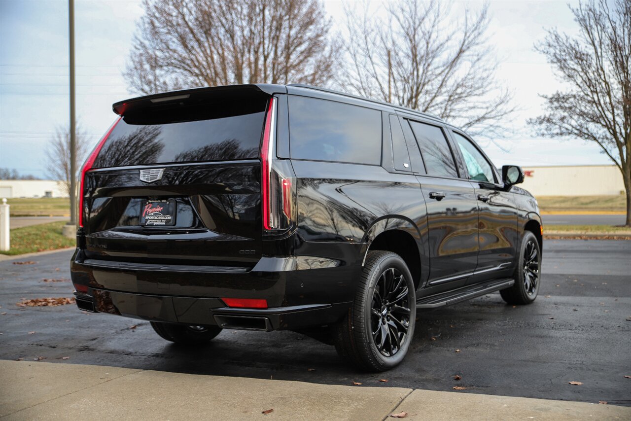 2021 Cadillac Escalade ESV Sport   - Photo 10 - Springfield, MO 65802