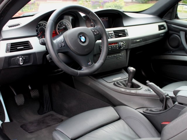 2010 BMW M3 Coupe   - Photo 13 - Springfield, MO 65802